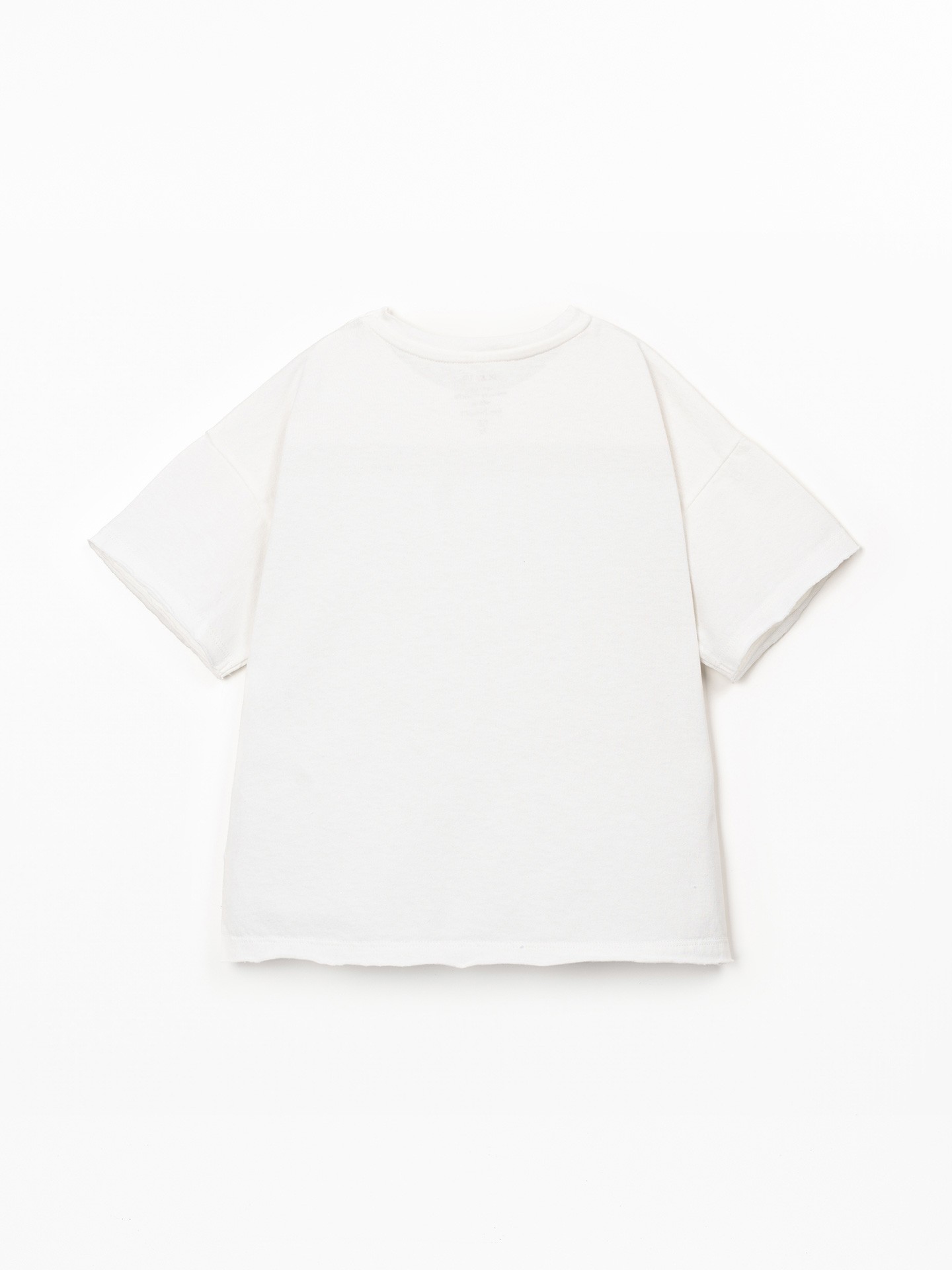 T-shirt com bolso no peito