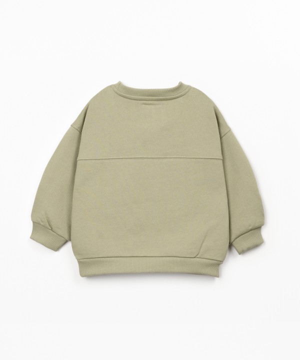 Knit sweater with recycled cotton