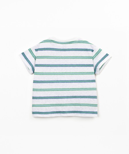 T-shirt mistura de fibras naturais com padrão de riscas