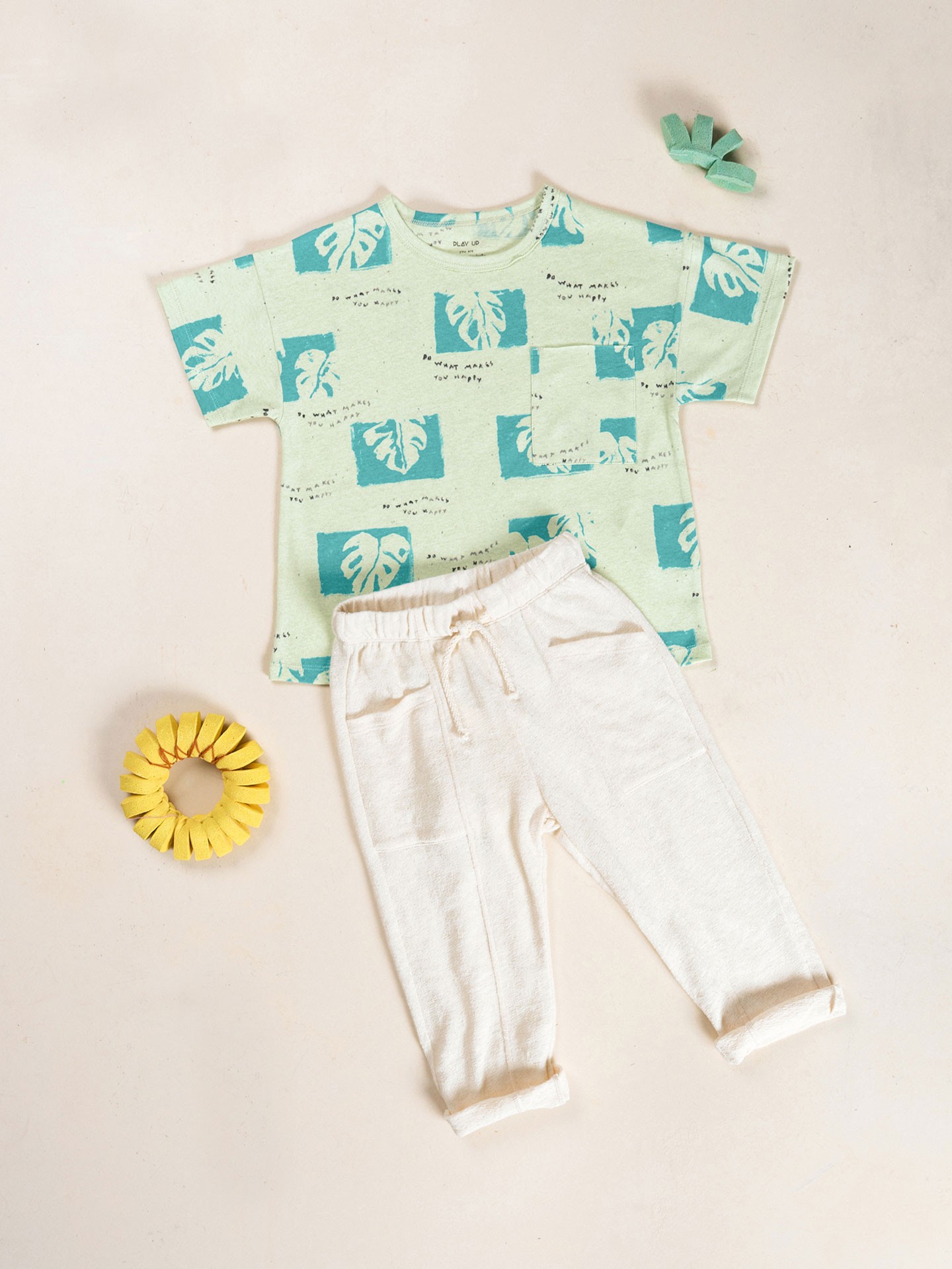 Jersey trousers in natural fibres