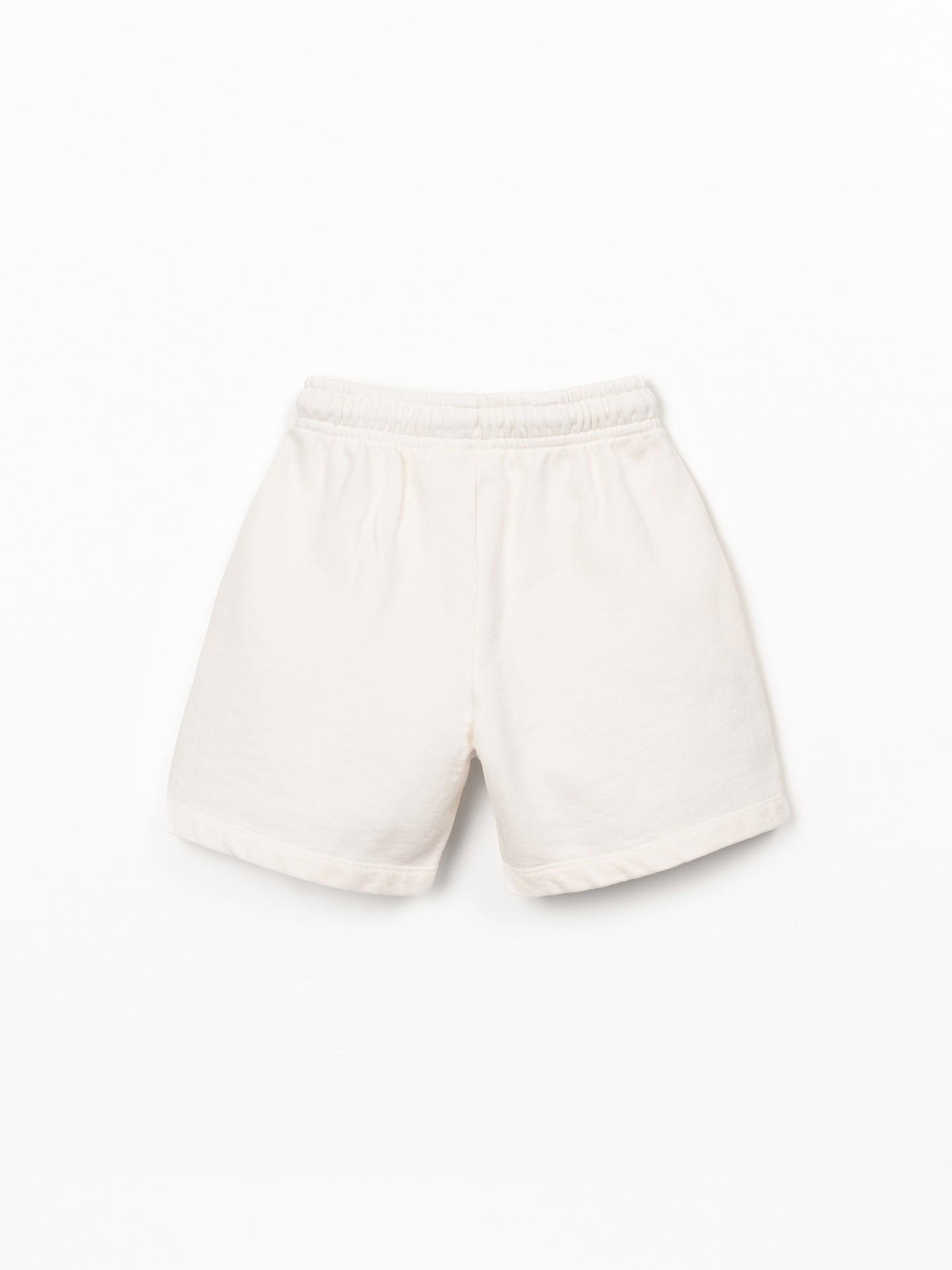 Calção com desenho à frente