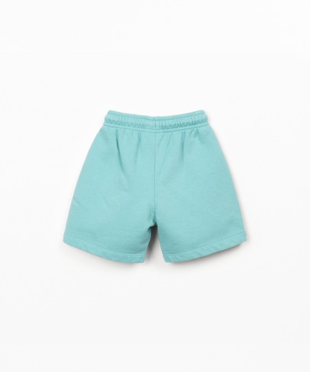 Calção com desenho à frente