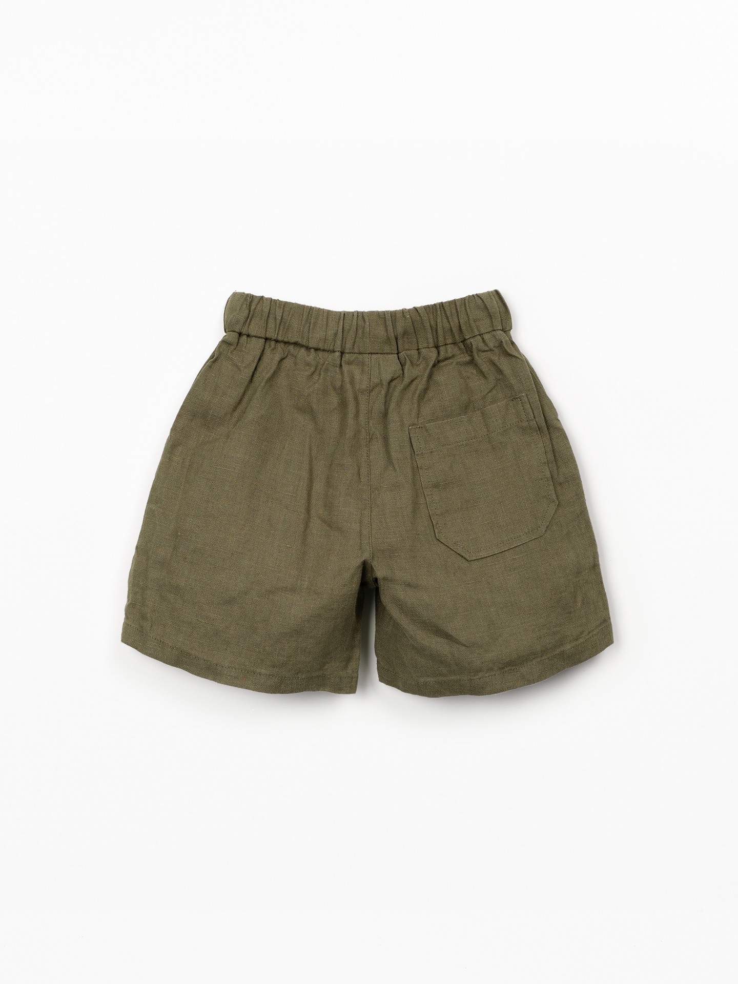 Calção em linho com cinto ajustável