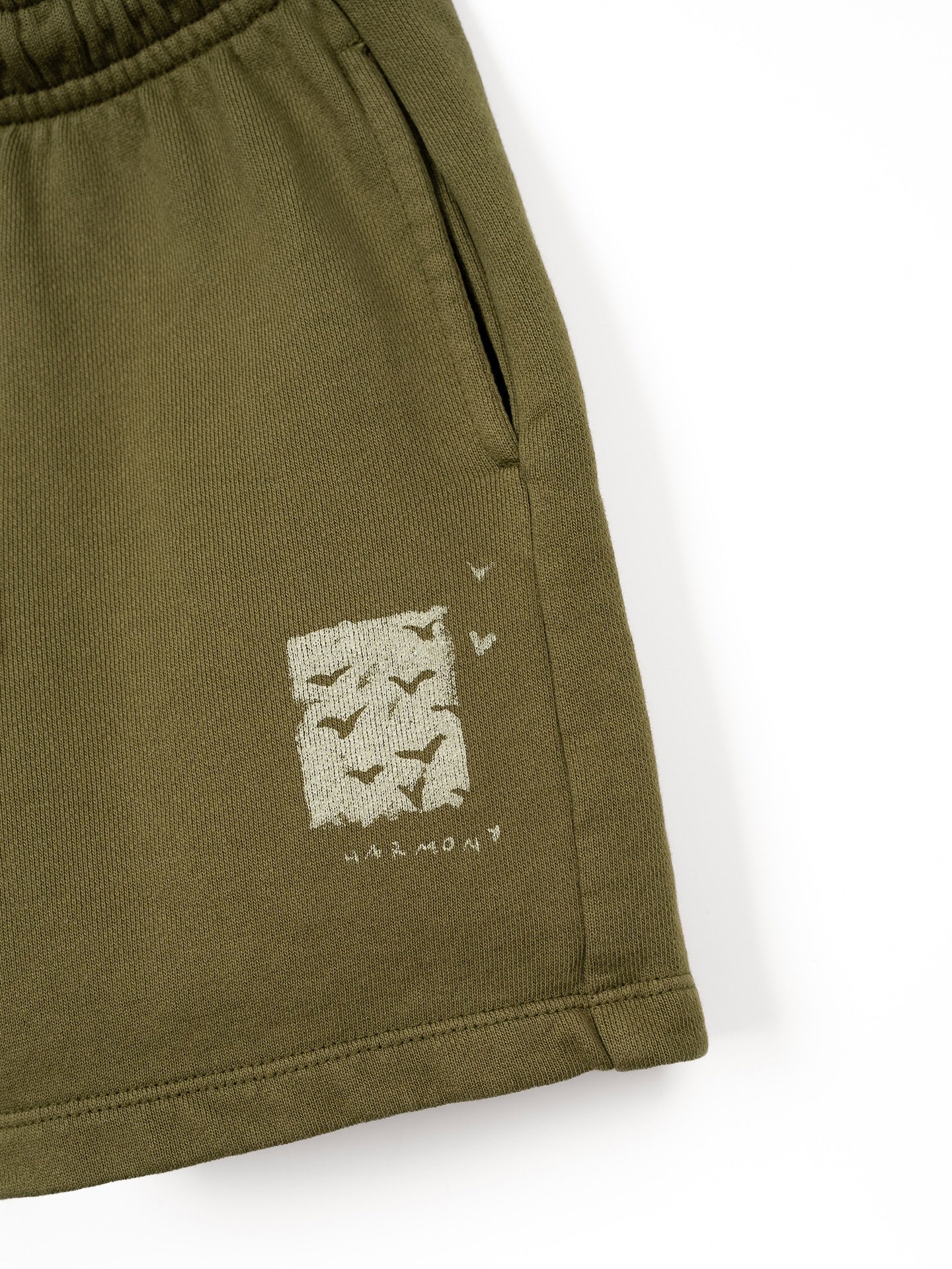 Calção com desenho à frente