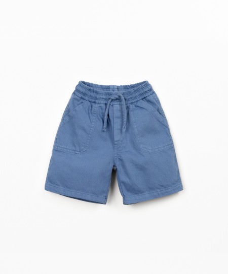 Cal��o de sarja com bolsos e cord�o ajust�vel