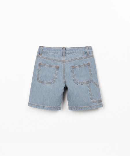 Denim shorts with adjustable waistband