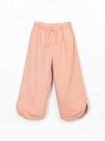 Trousers with a blend of natural and recycled fibers