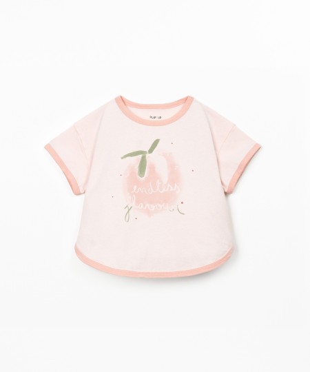 T-shirt made of natural fibers