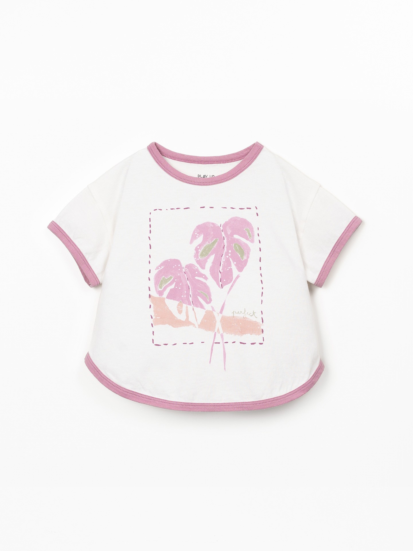 T-shirt with natural fibers