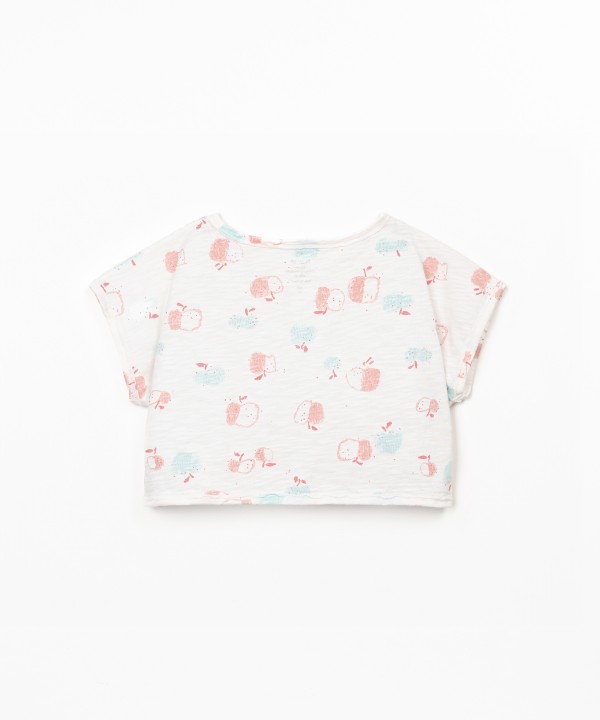 Wide neckline T-shirt