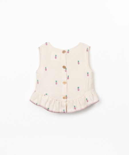 Top con abertura en la espalda