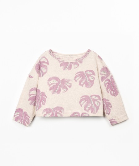 Sweatshirt with wide neckline