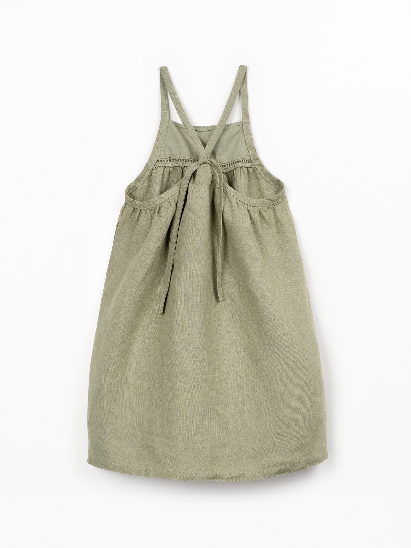 Vestido de tecido em linho