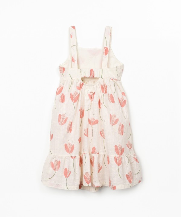 Vestido com estampado de tulipas