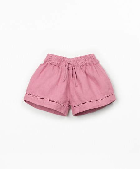 Linen shorts with elastic waistband