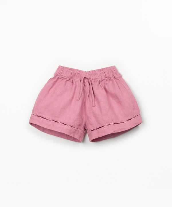 Linen shorts with elastic waistband
