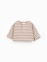 Knit sweater with a blend of natural fibers and recycled cotton Knit sweater with a blend of natural fibers and recycled cotton