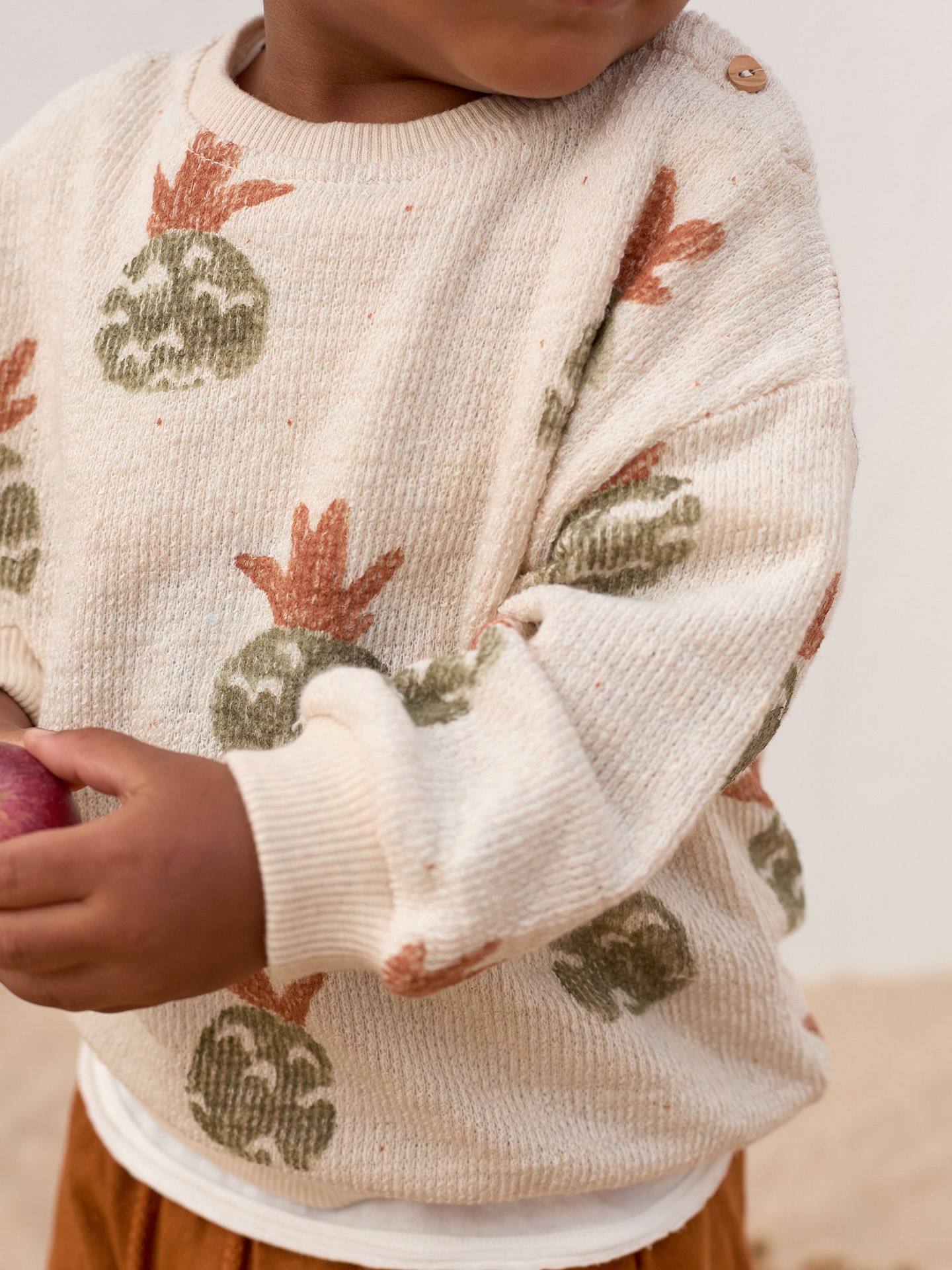 Sweater with Re(Play) yarn