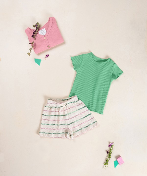 Shorts with Re(Play) yarn and striped pattern