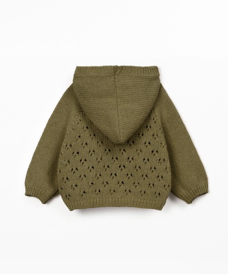 Veste en tricot avec capuche