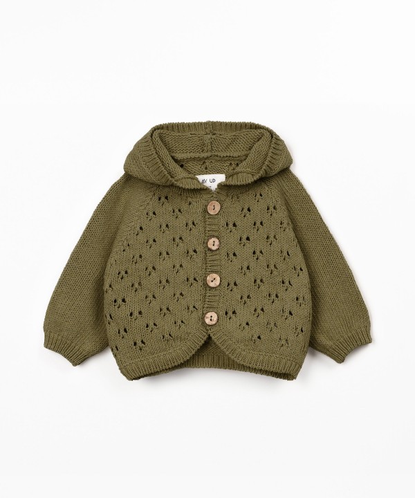 Veste en tricot avec capuche