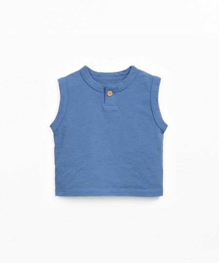 Sleeveless t-shirt in a blend of natural and recycled fibers