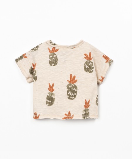 T-shirt with shoulder opening