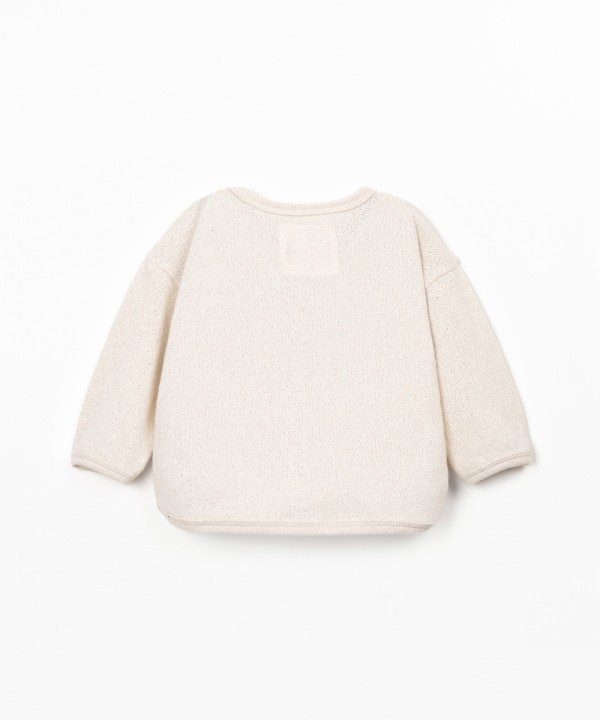 Knit jumper with recycled fibres