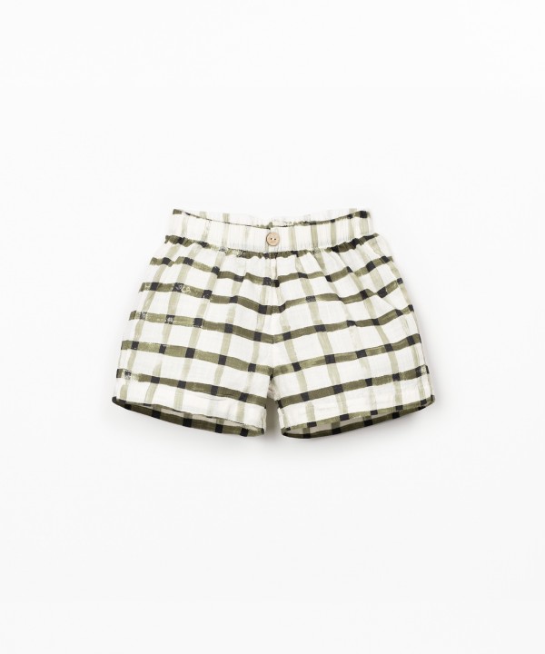 Short à motif à carreaux