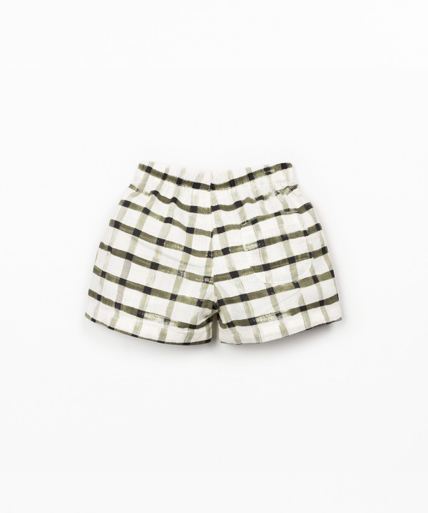 Short à motif à carreaux