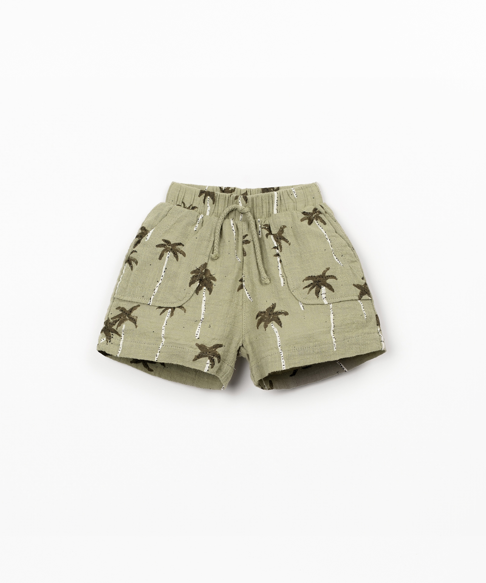 Short en tissu avec imprimé de palmiers