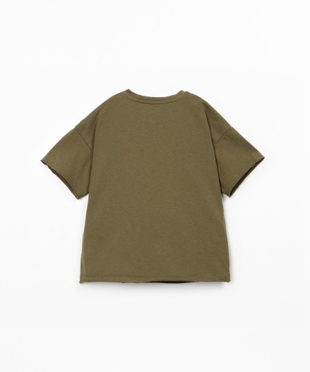 T-shirt con taschino sul petto