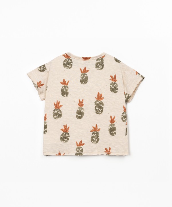 Camiseta con estampado de piñas