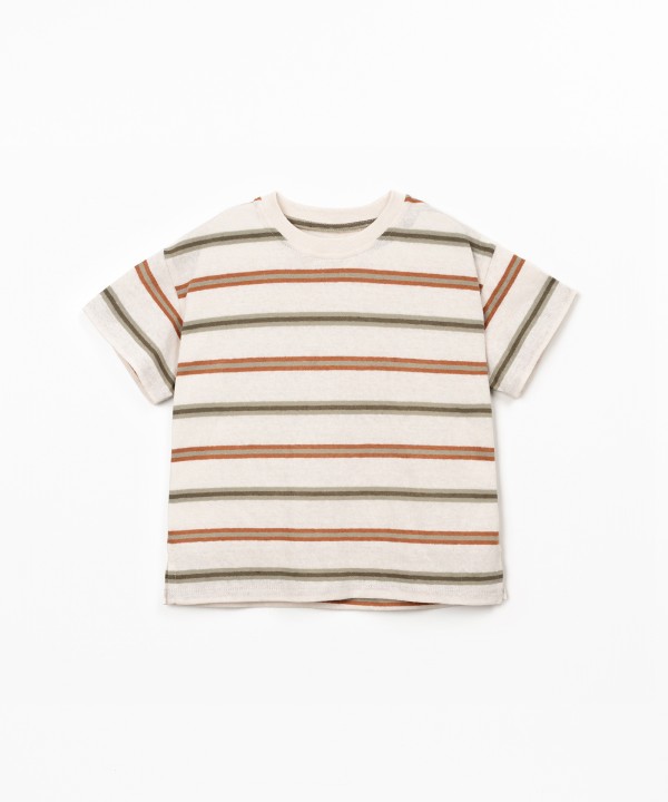 T-shirt mistura de fibras naturais com padrão de riscas