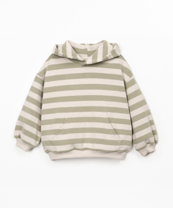 Sudadera de rayas con capucha