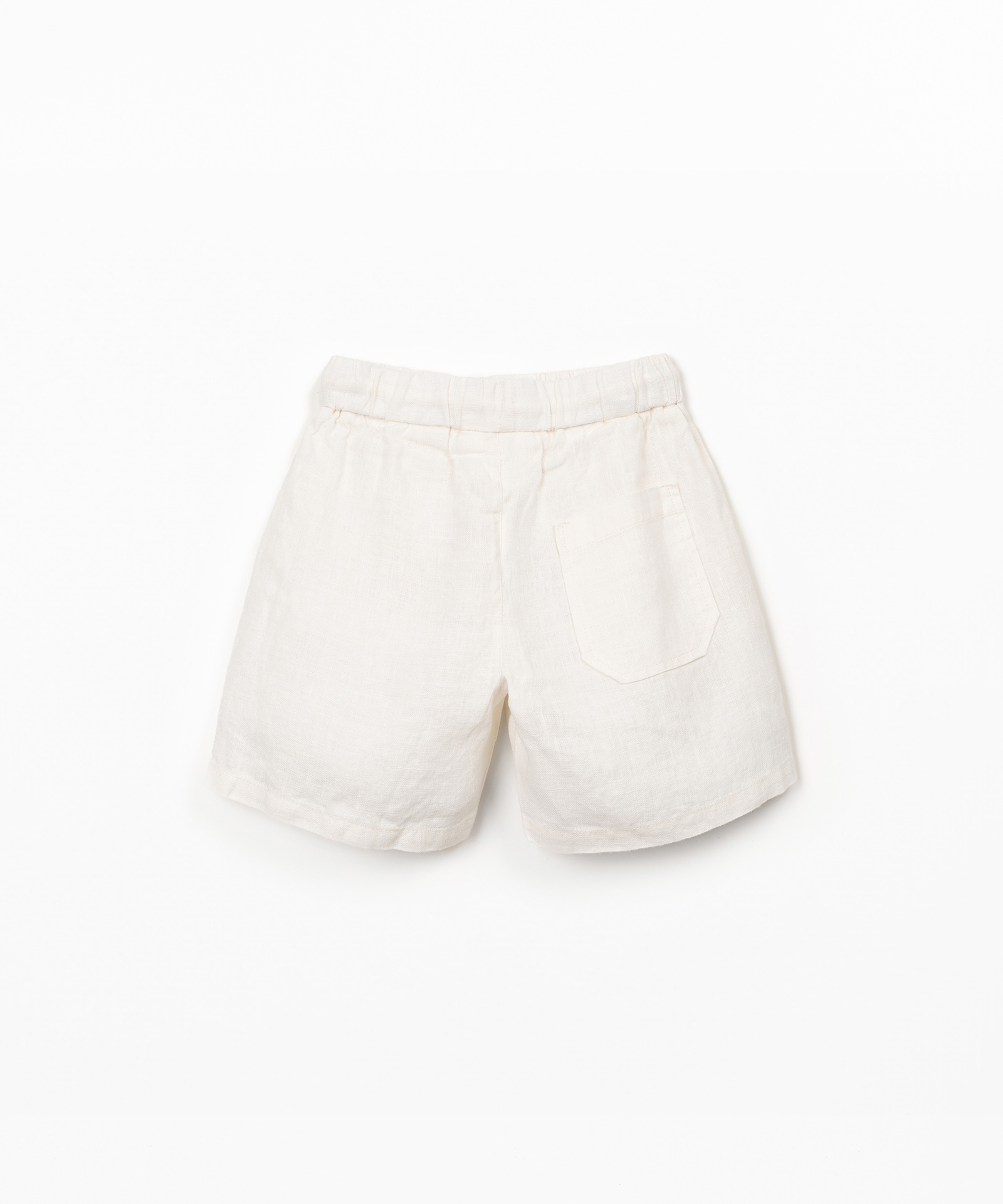 Short en lin avec ceinture ajustable