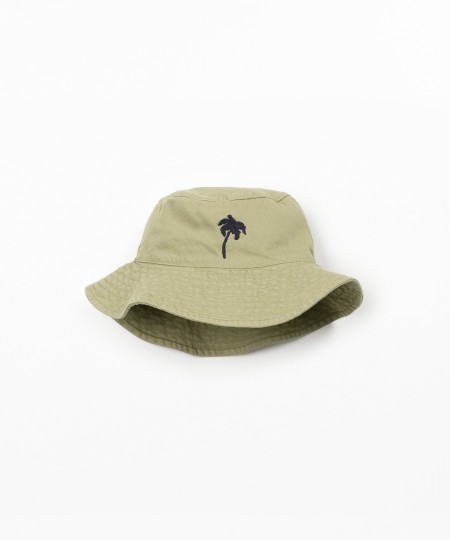 Sombrero de sarga con ala ancha