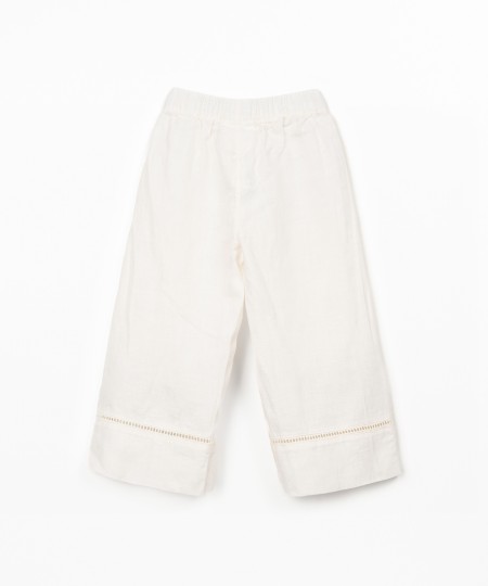 Calça em linho com cinto elástico