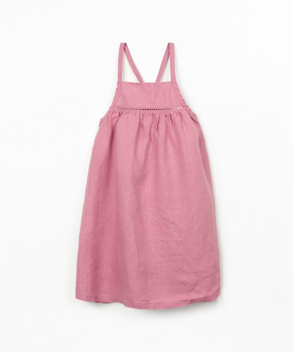Vestido de tela de lino