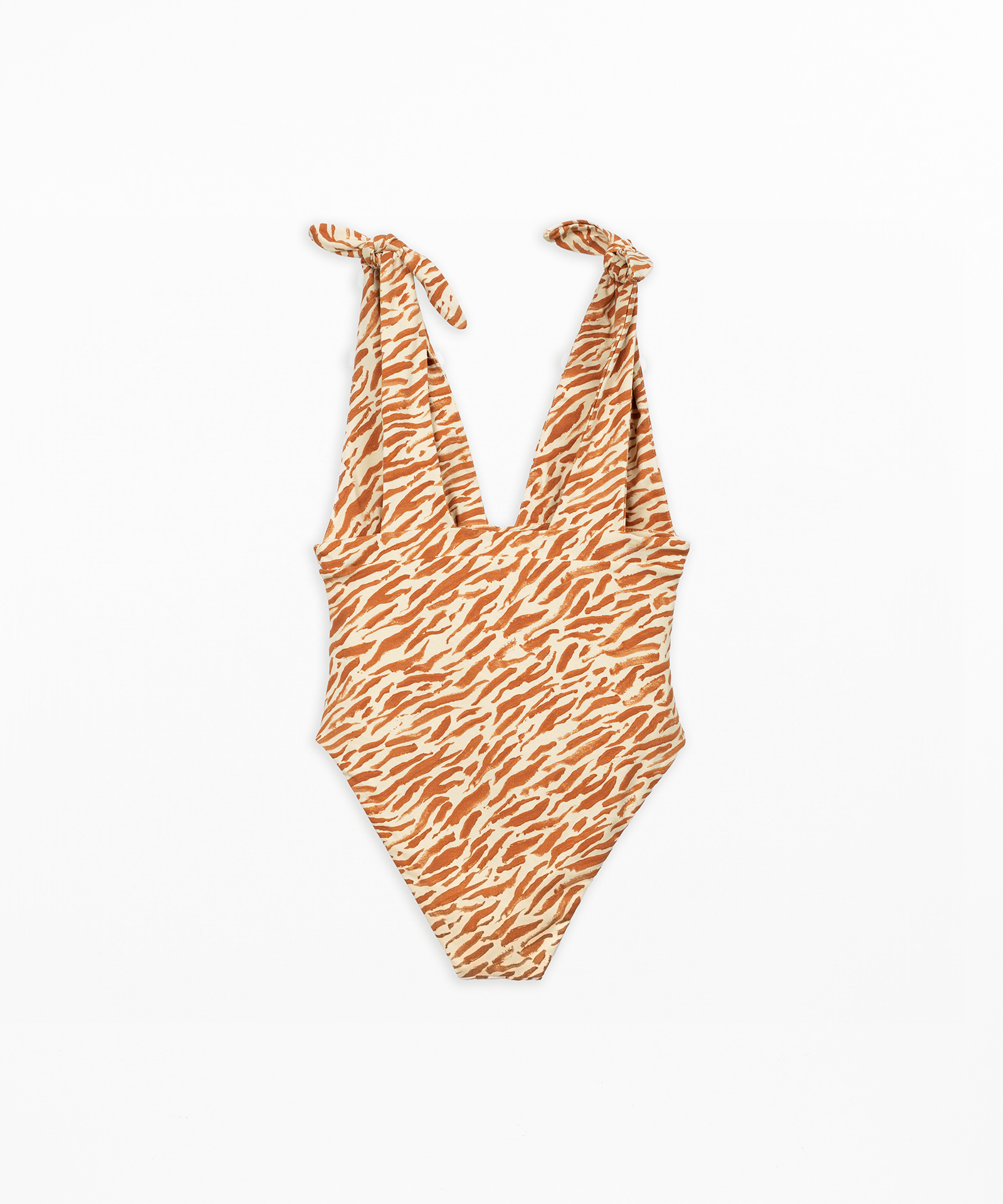 Swimsuit with adjustable straps