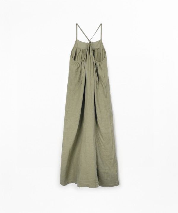 Vestido comprido em linho