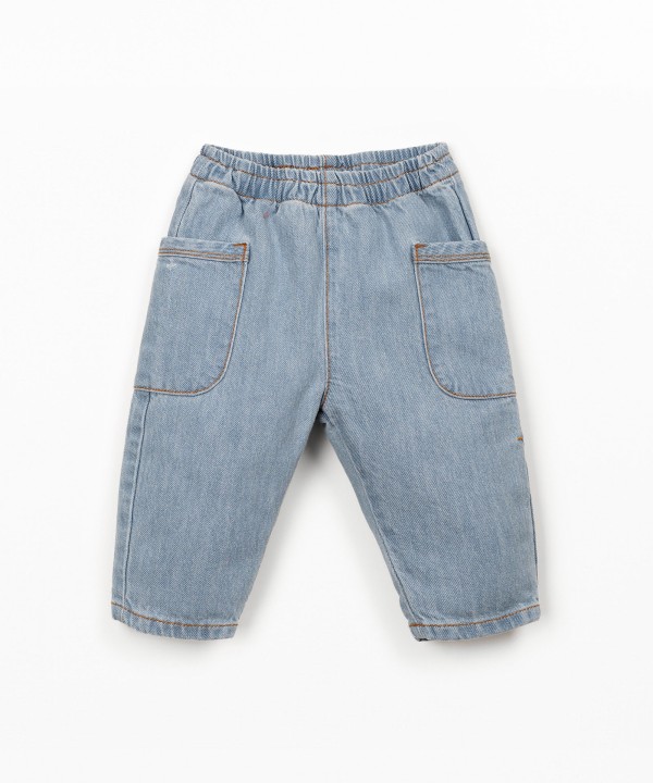 Pantaloni in denim con tasche laterali