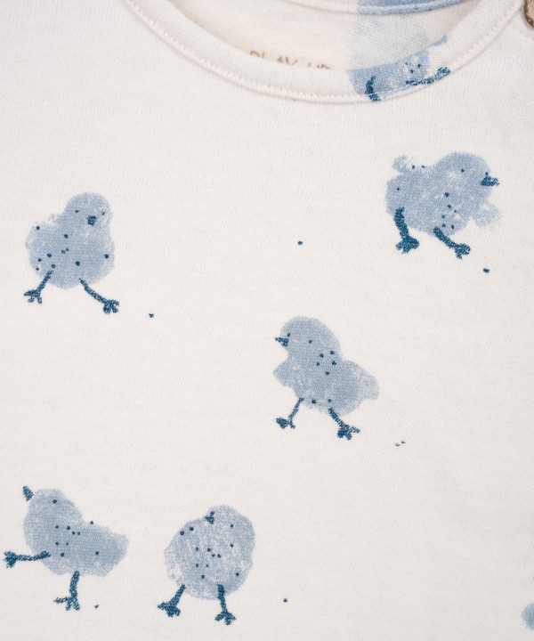 T-shirt with a mixture of natural and recycled fibers