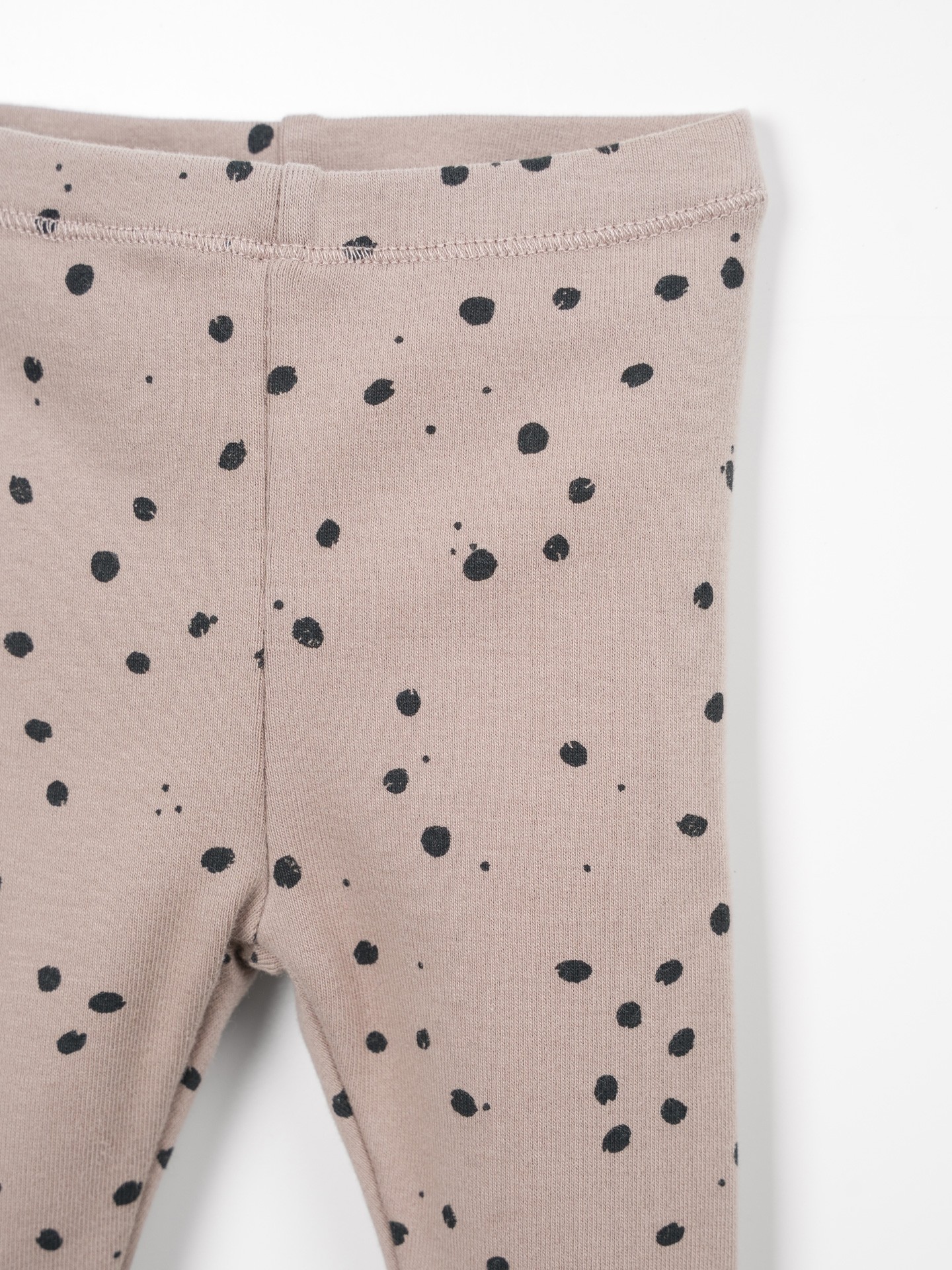 Leggings di maglina con miscela di fibre naturali e fibre riciclate
