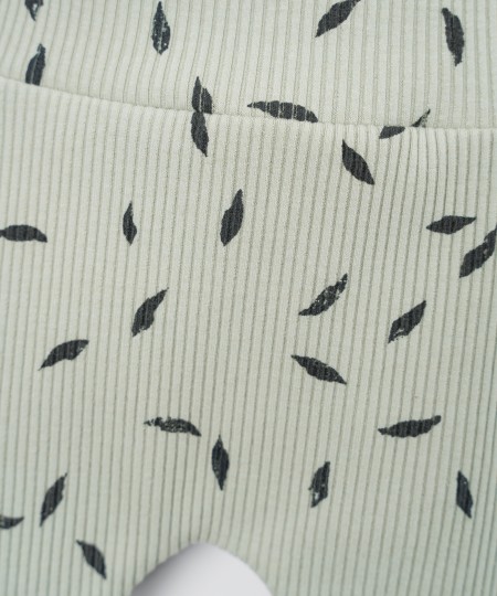 Leggings with little leaves print