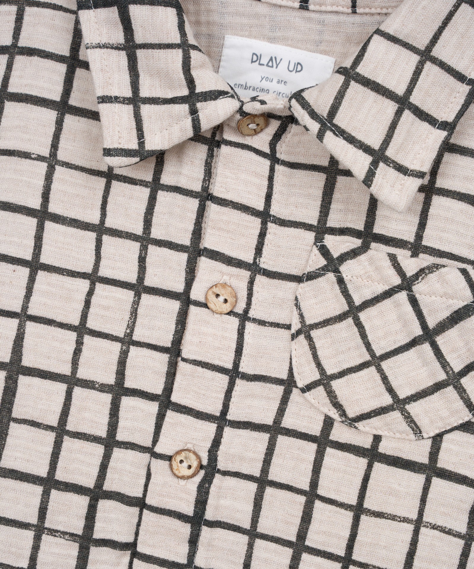 Camisa de tela con patrón a cuadros