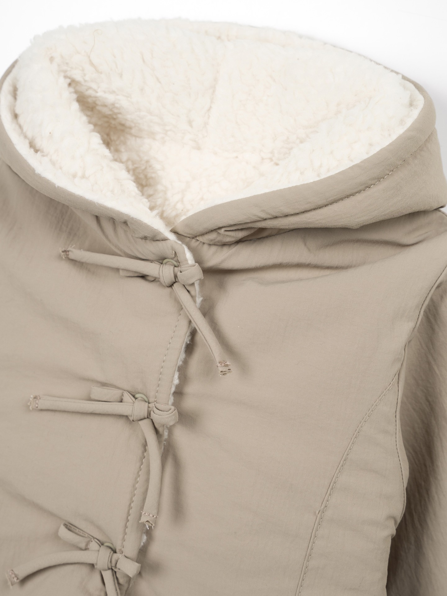 Cappotto con finitura impermeabile