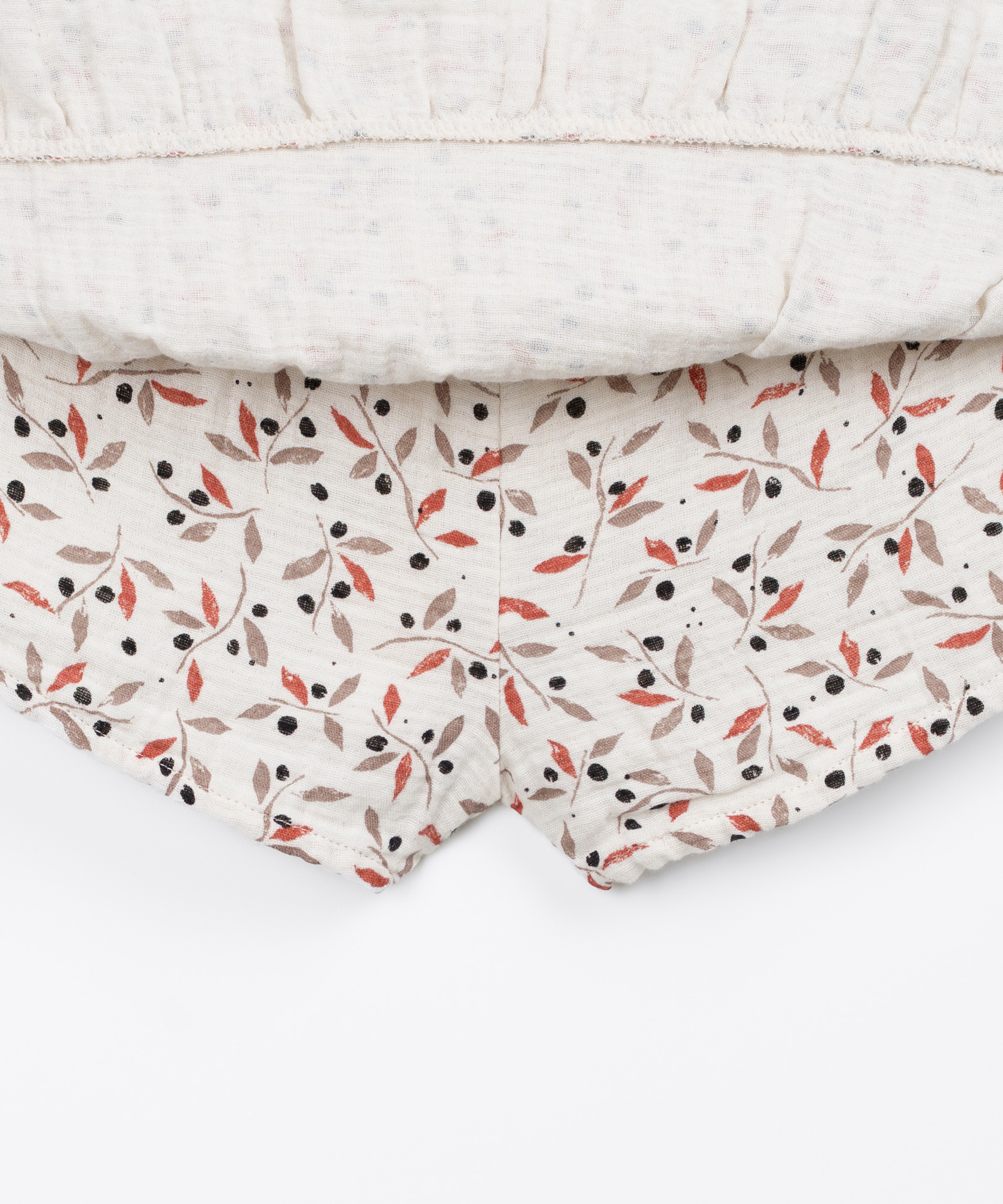 Saia-calção com estampado de folhinhas