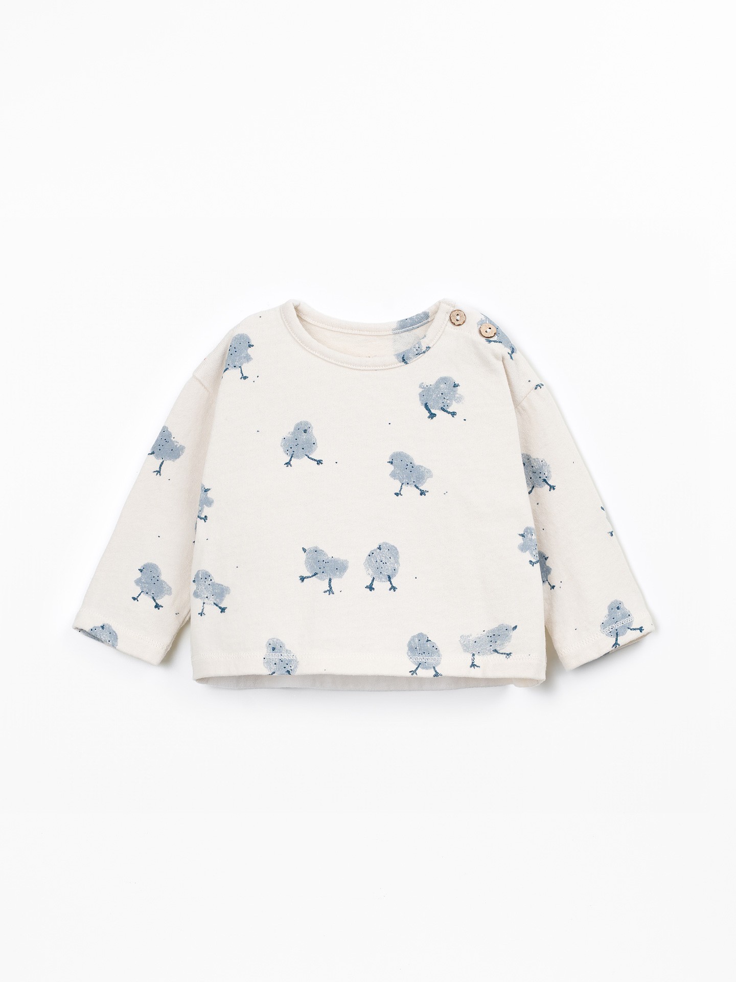 T-shirt with a mixture of natural and recycled fibers