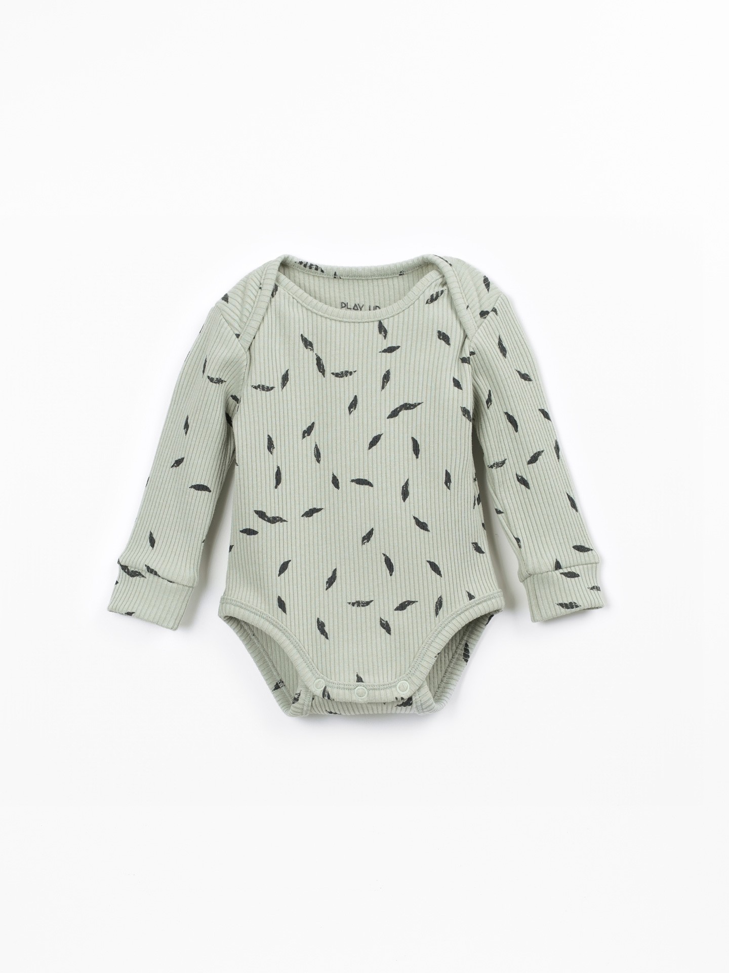 Body with little leaves print